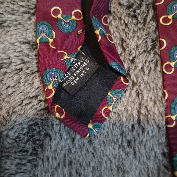 GUCCI Designed By Paolo Gucci Men's Vintage Silk Tie - Picture 4 of 4